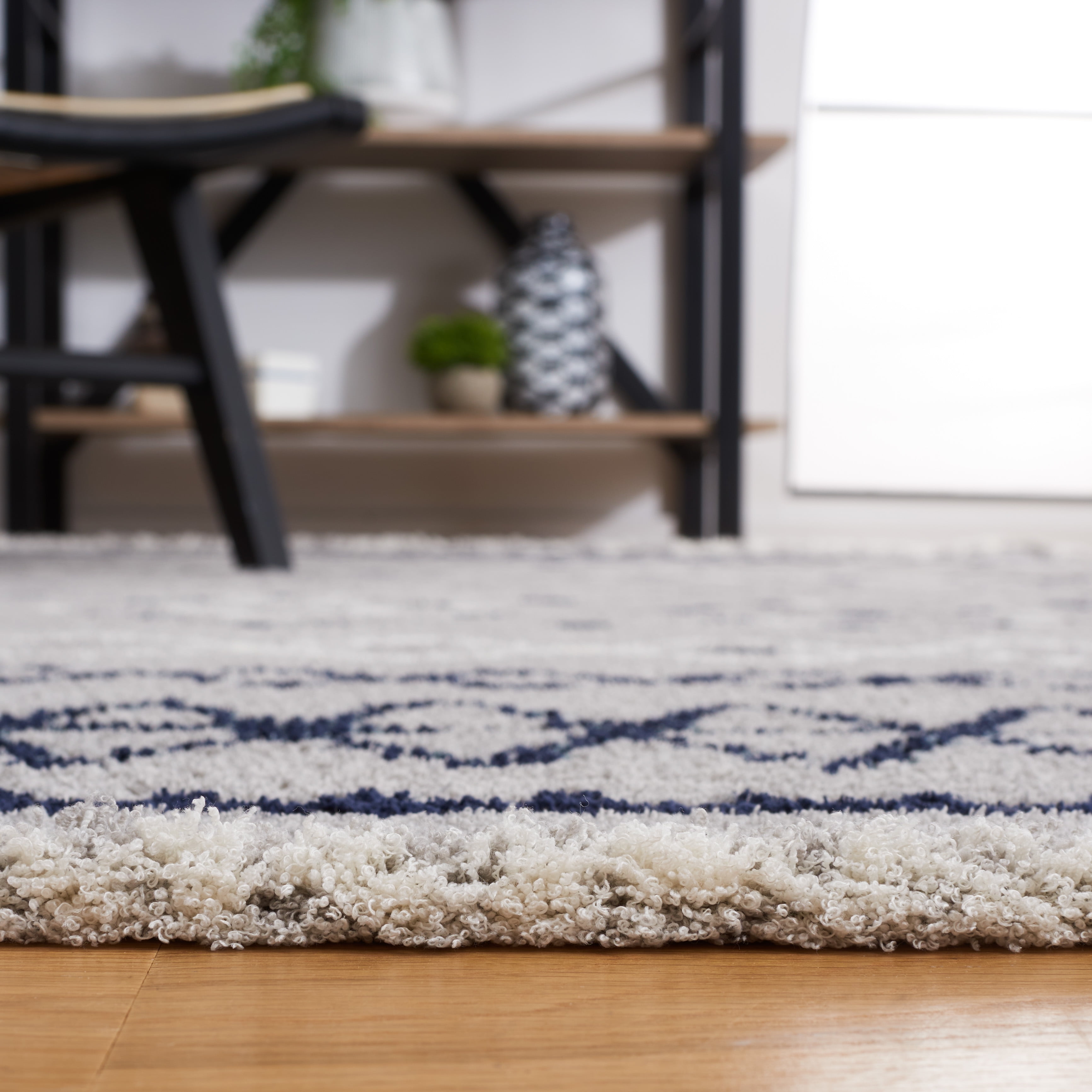 SAFAVIEH Marrakesh Dimas Southwestern Polyester Area Rug, Grey/Navy, 6'7" x 6'7" Round