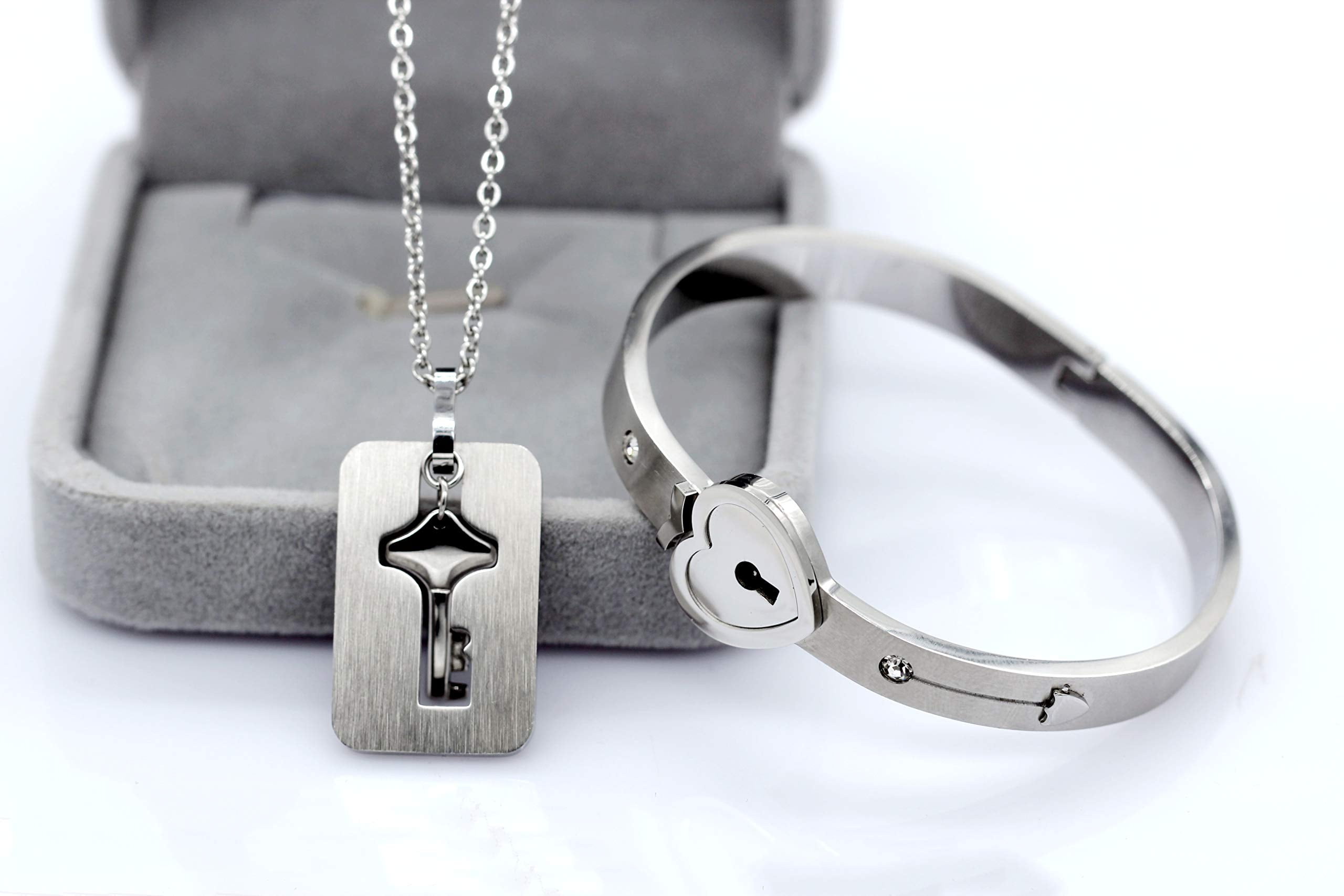 CZ Heart Lock and Key Link Bracelet, Sterling Silver – Fortunoff Fine  Jewelry