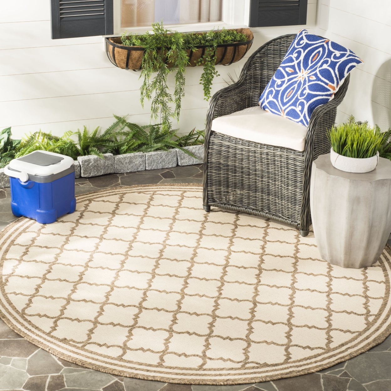 SAFAVIEH Beach House Richard Geometric Indoor/Outdoor Runner Rug, Cream/Beige, 2'2" x 12'