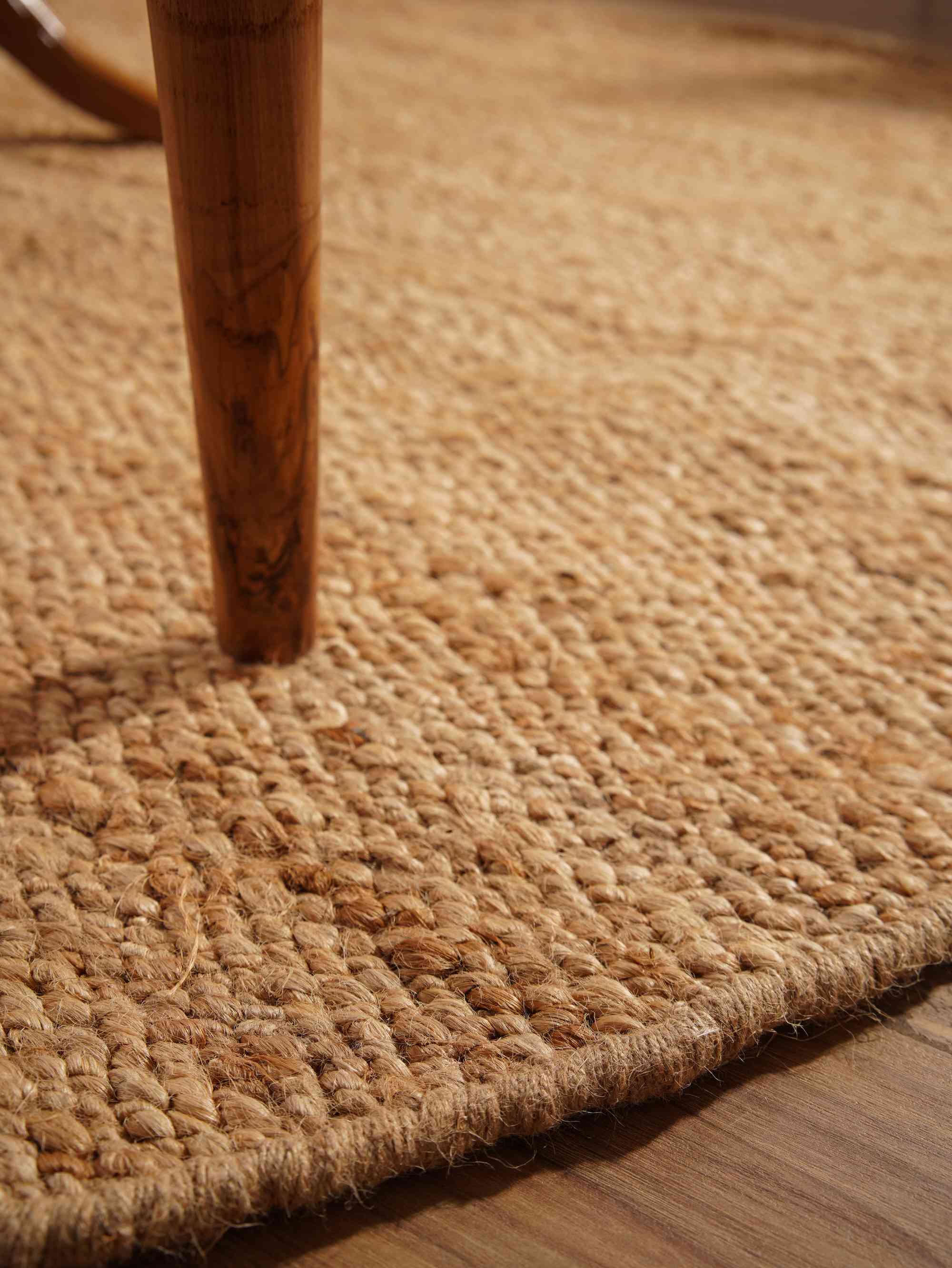 Rugsotic Carpets Hand Woven Jute 6'x6' Round Area Rug Solid Light Brown J00008