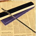 thumbnail image 1 of Varita mágica de Harry Potter con núcleo de Metal, caja de regalo de Hermione Granger, Escuela de brujería y hechicería, accesorios de actuación de Halloween, 1 of 4