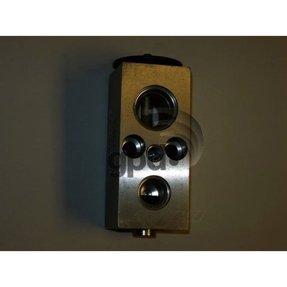 A/C Expansion Valve Fits select: 2003-2005 HYUNDAI TIBURON