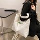 thumbnail image 4 of Bolso de hombro de lona con estampado de letras retro para mujer, bolsos grandes informales (blanco) Tmvgtek Para estrenar, 4 of 8