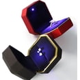 thumbnail image 3 of Un joyero LED (negro, de aproximadamente 9 x 7 x 3,5 cm) con luces y caja colgante., 3 of 4