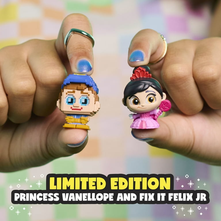 Disney Doorables Pixel Perfect Multi Peek, Surprise 1.5-inch