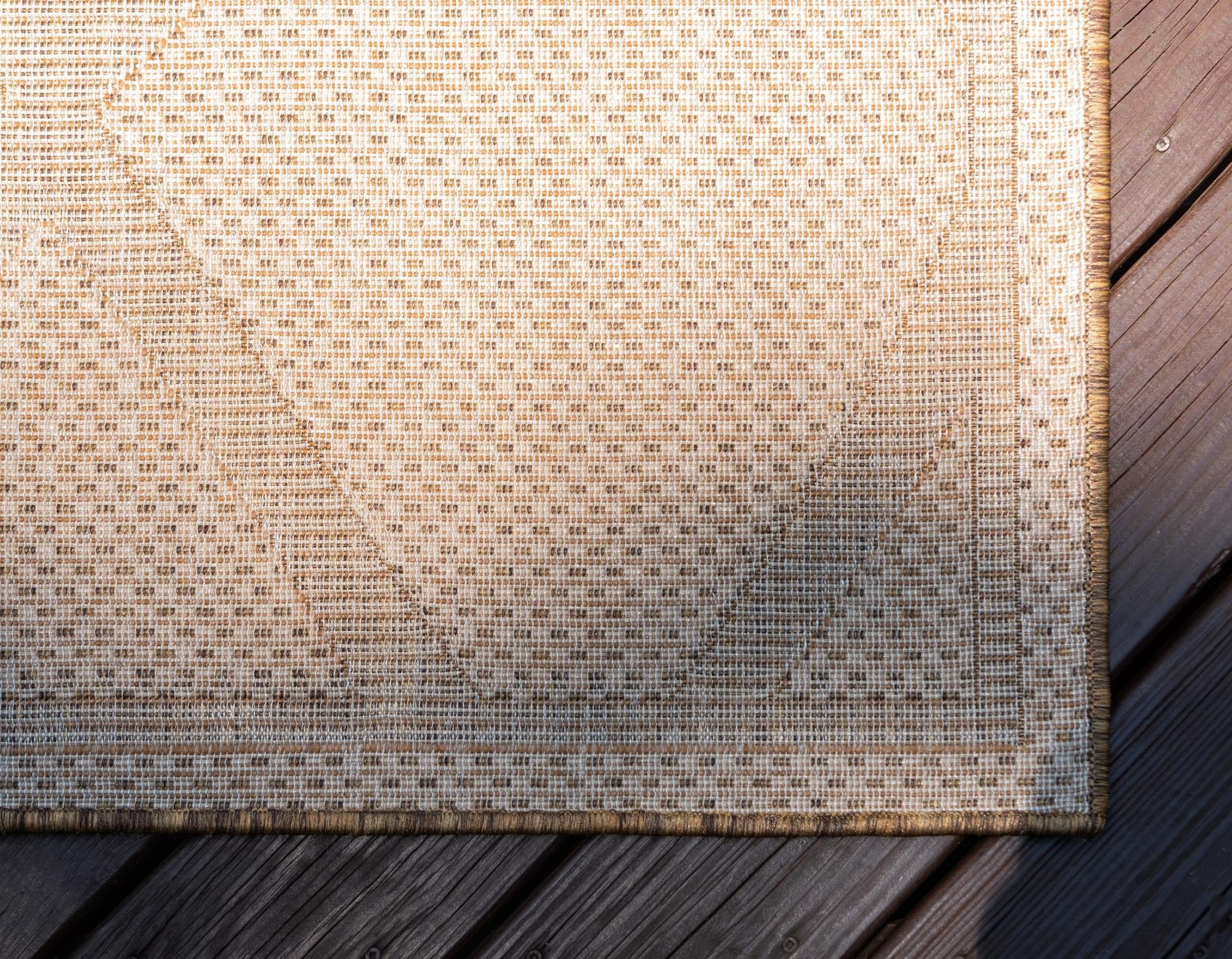 Unique Loom Outdoor Trellis Collection Area Rug - Diamonds (4' 1" x 6' 1" Rectangle Brown/Tan)