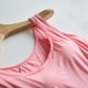 thumbnail image 4 of Camiseta sin costuras tipo bralette para mujer: copas incorporadas, diseño sin costuras, ligera para el uso diario., 4 of 8