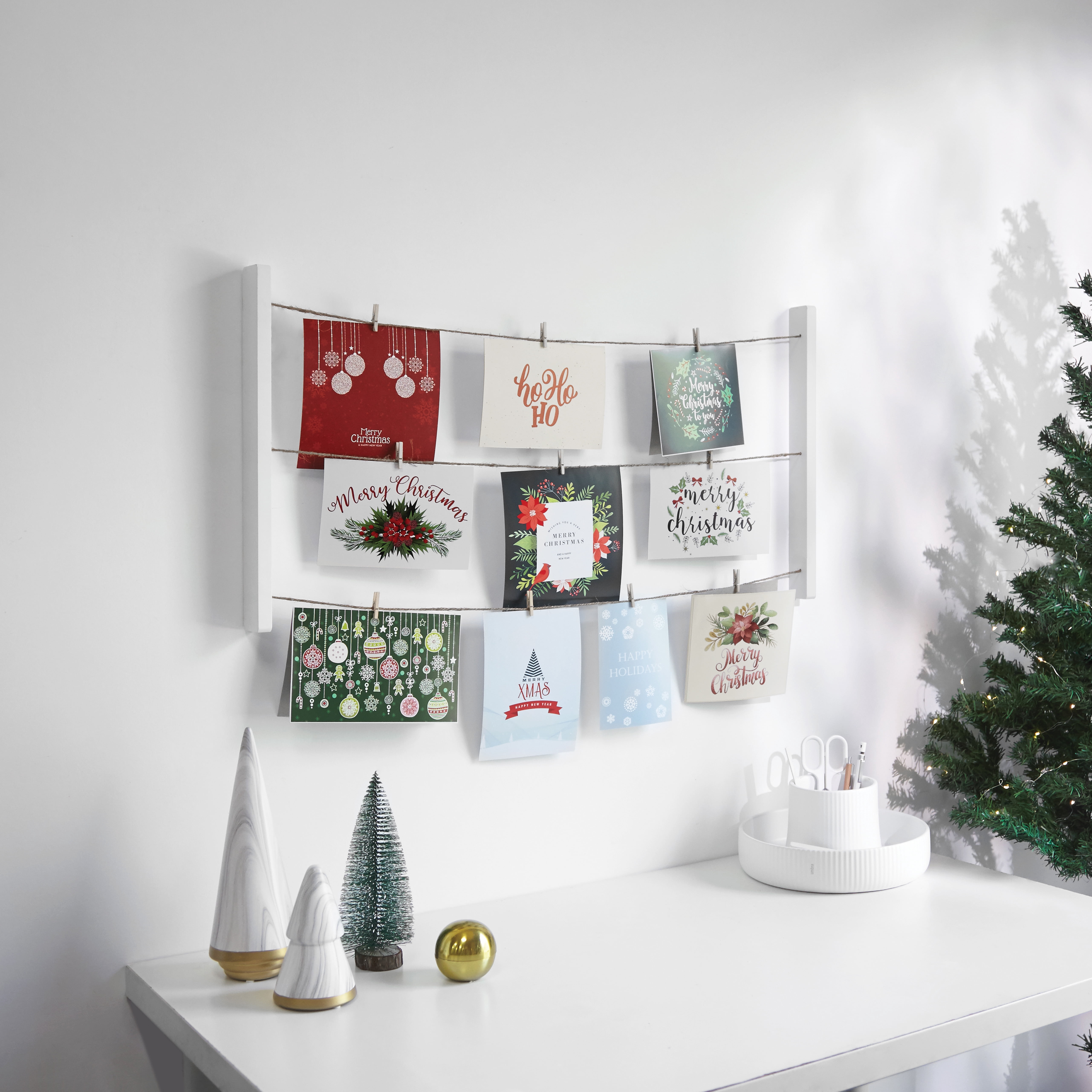 Mainstays 15x30 25-Piece White Clothesline Clip Collage Picture Frame