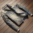 thumbnail image 4 of Abrigo vaquero con botones para hombre, chaqueta vaquera de corte entallado para hombre, con parches lavados, estético, de una pieza, ropa de abrigo de invierno, informal, holgada y original, 4 of 4