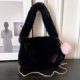 thumbnail image 5 of Bolsa Hobo De Felpa Bolso elegante con cadena para mujer, bolso esponjoso de piel sintética para axila con colgante, bolso para citas para mujer, 5 of 9