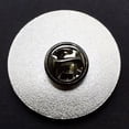 thumbnail image 2 of Broche Con Insignia para Mochila Retro Regalo (gratis), 2 of 4