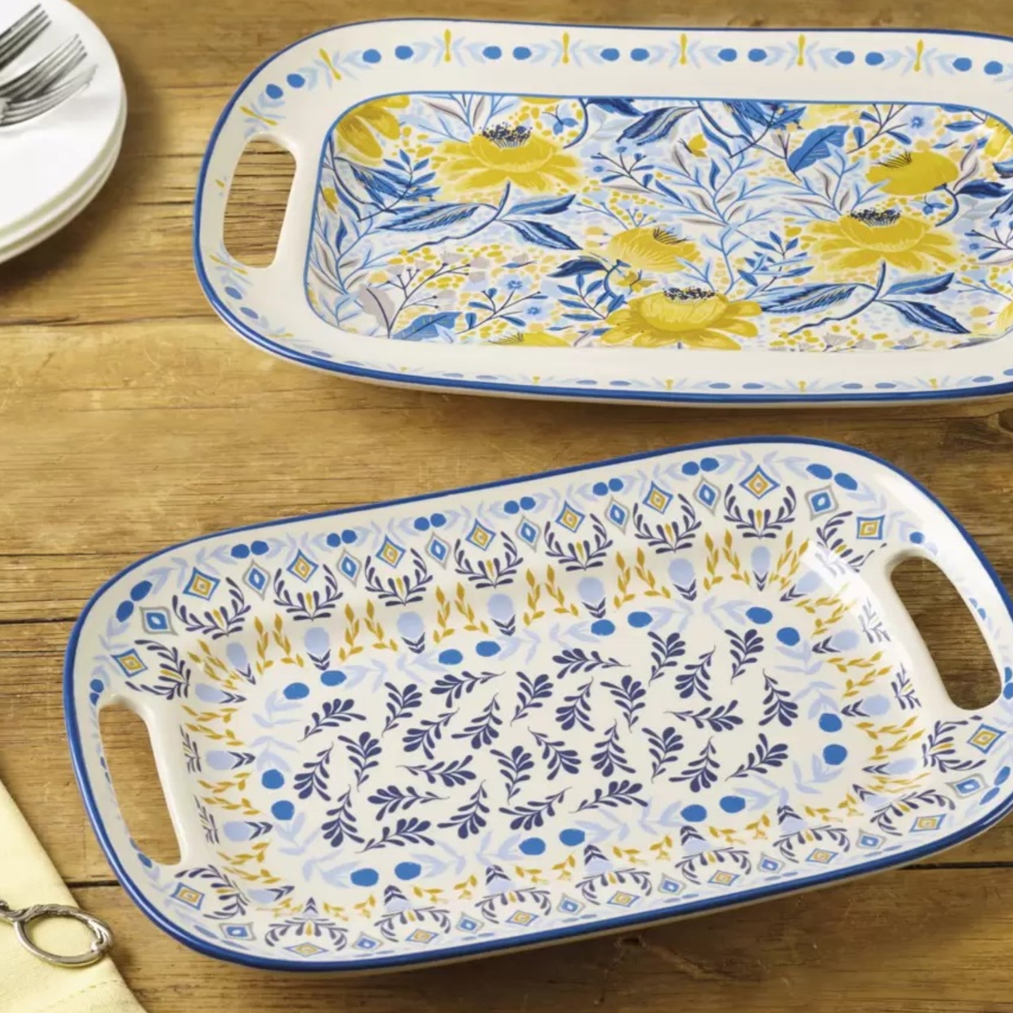 Fitz & Floyd Madeline 15" Serving Platter with Handles | Blue and Gold Floral Patterns | Crafted from Stoneware | Essential Kitchen Decor - Ideal for Serving Fruit, Deviled Egg, and Snacks