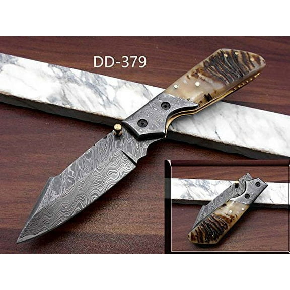 Damascus steel 7.5" long Folding Knife, Natural Ram horn scale with Damascus bolster and pocket clip, custom made Hand Forged raised edge blade, Cow hide leather sheath