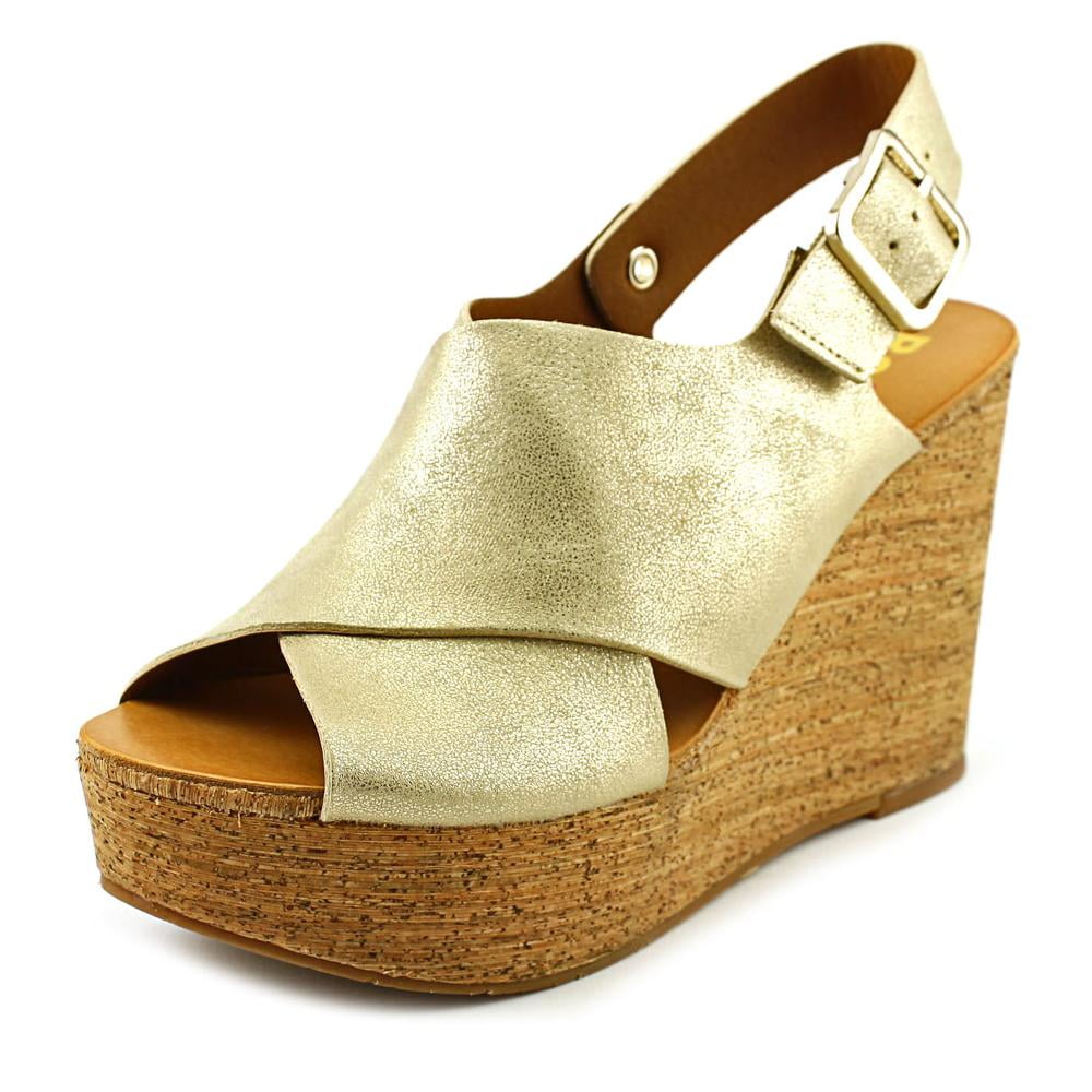bc footwear hand to hold platform sandals