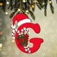 thumbnail image 1 of Colgante de árbol de Navidad de acrílico 2D con letras | Juego de 26 adornos con iniciales del alfabeto para decoración navideña, 1 of 6