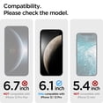 thumbnail image 4 of Protector de pantalla Spigen Glastr EZ FIT Privacy para iPhone 12, paquete de 2, 4 of 8