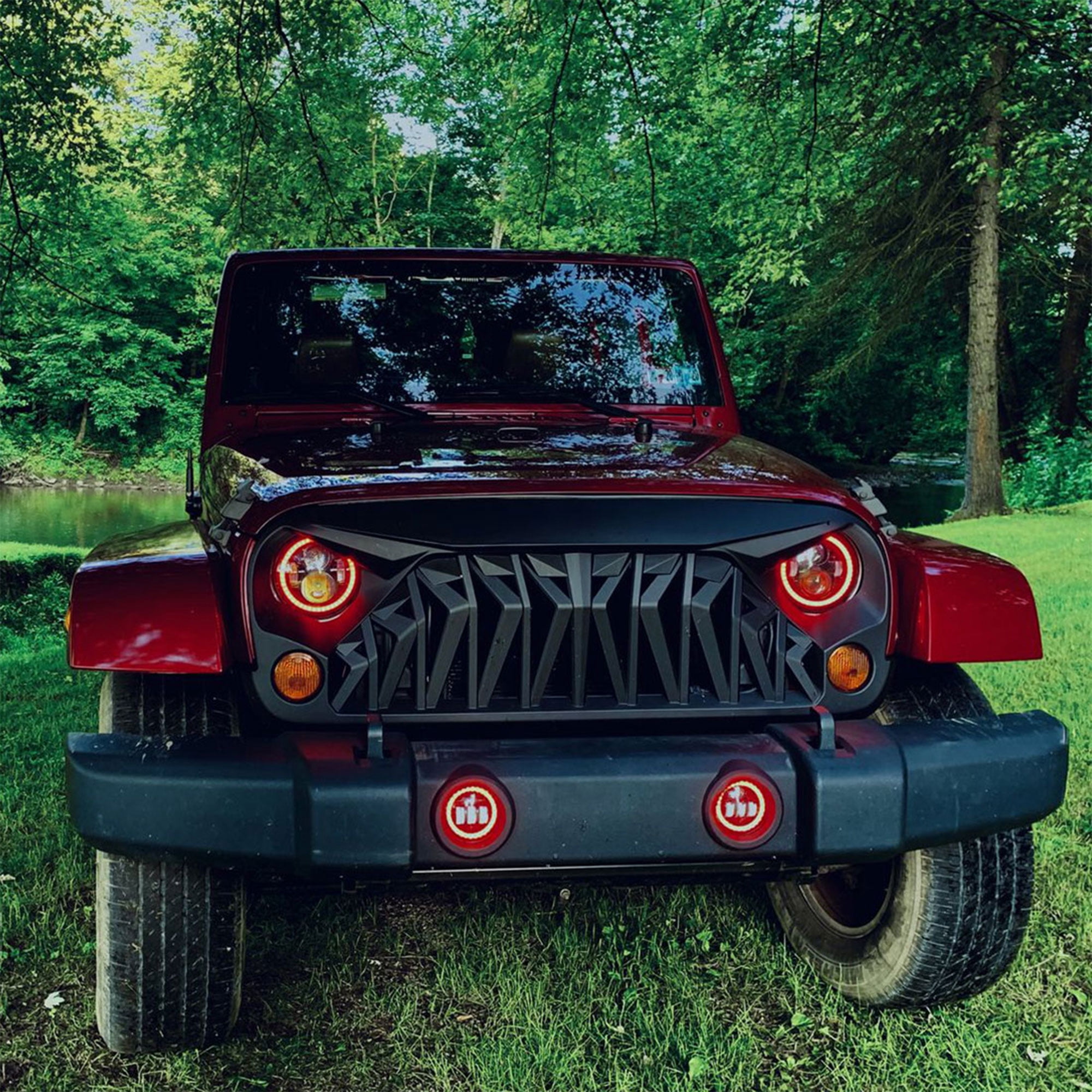 American Modified Shark Grille for 2007 to 2018 Jeep Models, Matte Black