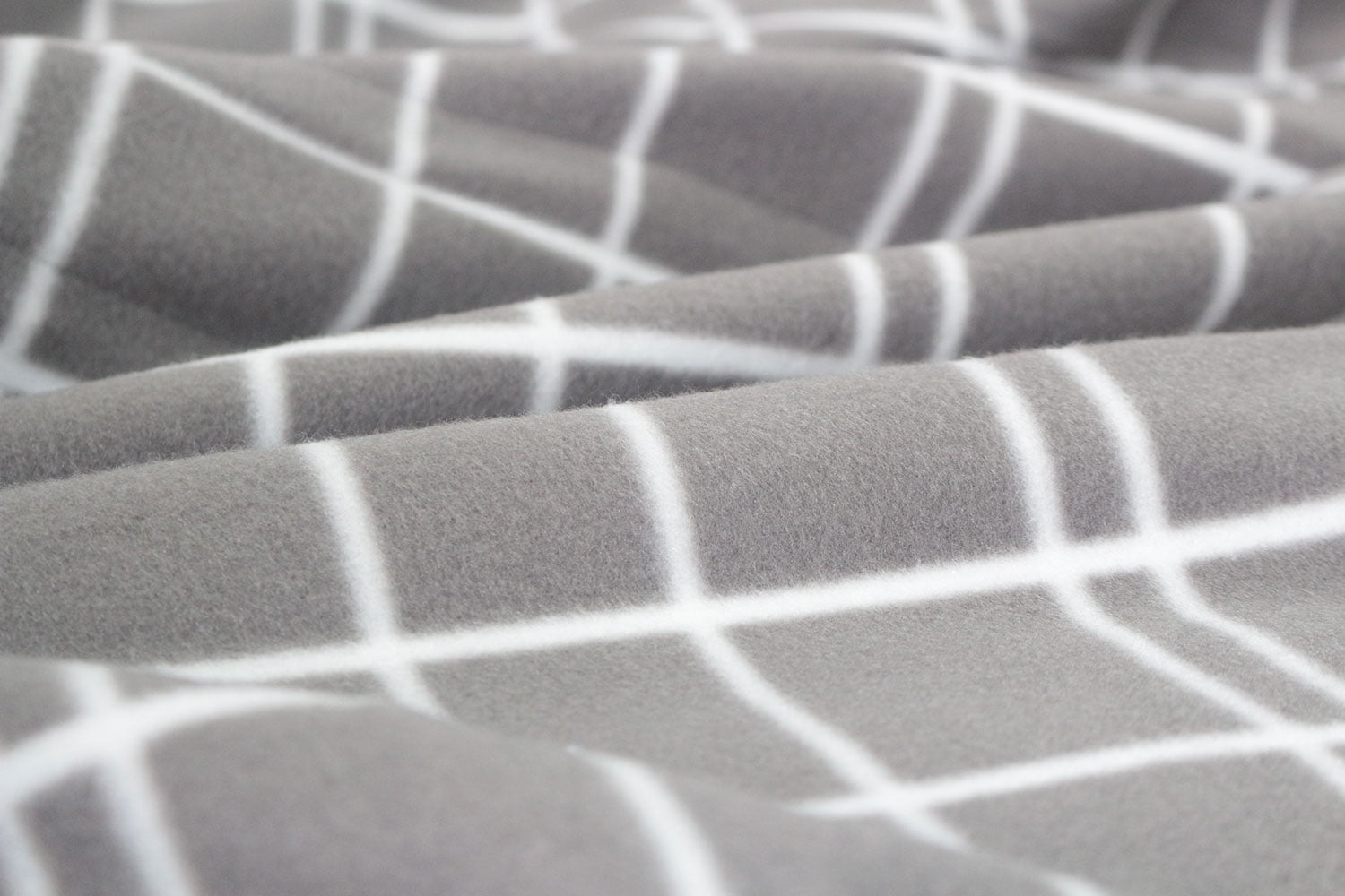 Pure Warmth Printed Fleece Electric Heated Warming Twin Blanket Light Grey White