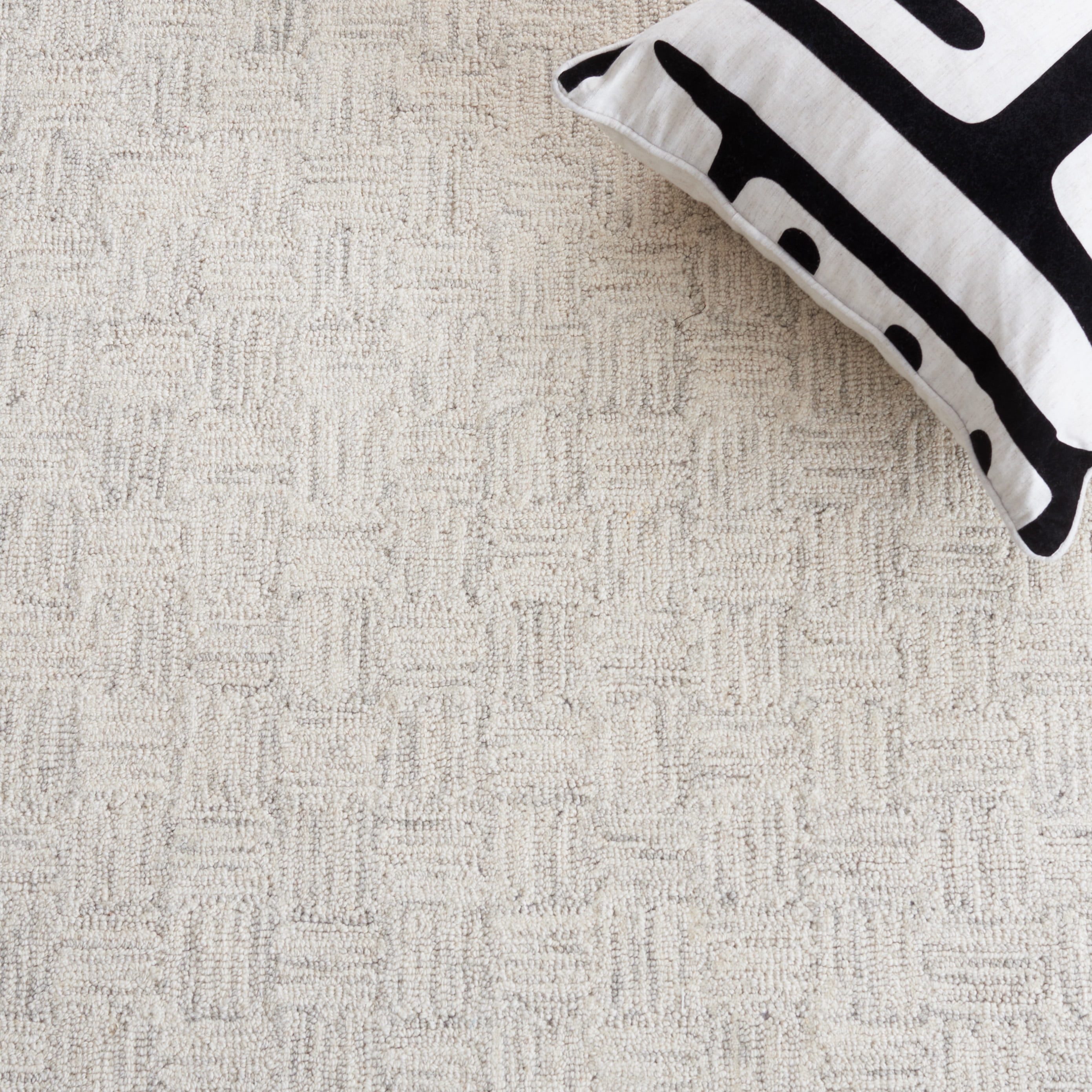 SAFAVIEH Micro-Loop Charlotte Solid Area Rug, Light Grey/Ivory, 11' x 15'
