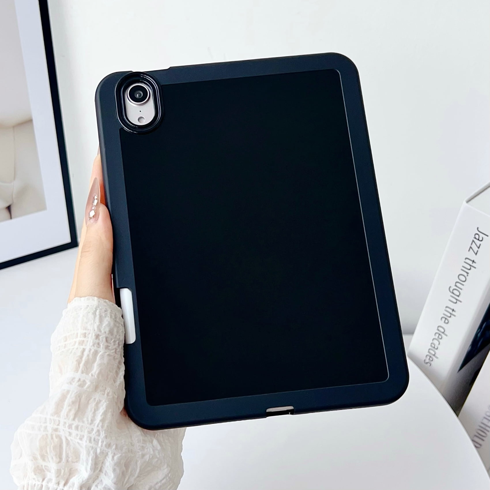 Slim Silicone Case for iPad mini 2024 / mini 2021, Built-in Stylus Holder, Shockproof Drop Protective Skin-Friendly Kids Friendly Lightweight Case Cover for iPad mini 7th / mini 6th, Black
