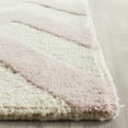 thumbnail image 3 of SAFAVIEH Cambridge Kaitlyn Geometric Wool Runner Rug, Light Pink/Ivory, 2'6" x 6', 3 of 7