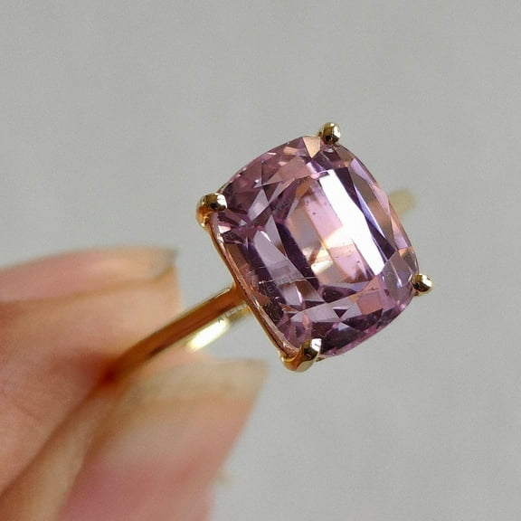 Natural Kunzite Ring, 14K Solid Yellow Gold Kunzite Ring, September Birthstone, Dainty Ring, Gift for her, Kunzite Jewelry, Anniversary Gift