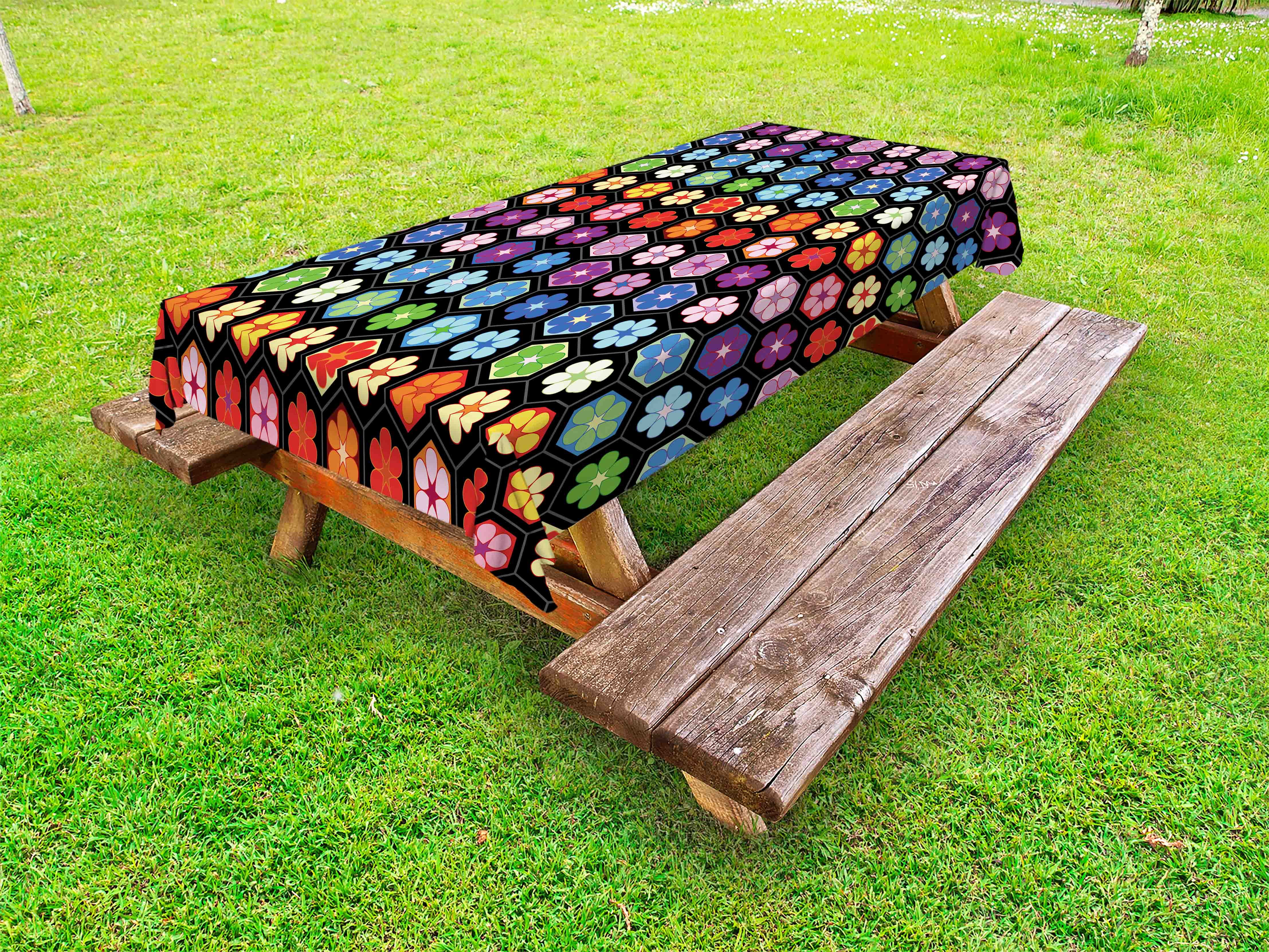 Flower Outdoor Tablecloth, Colorful Vibrant Daisy Blossom Motifs Classic Hexagonal Comb Pattern