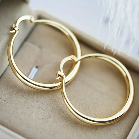 

ZNGYXN Stylish and Unique Big Circle Hoop Huggie Earrings in 18K Gold Plated - Perfect for Parties and Holidays - Ideal for Women and Girls - Simple Yet Chic Design Excellent Gift Option