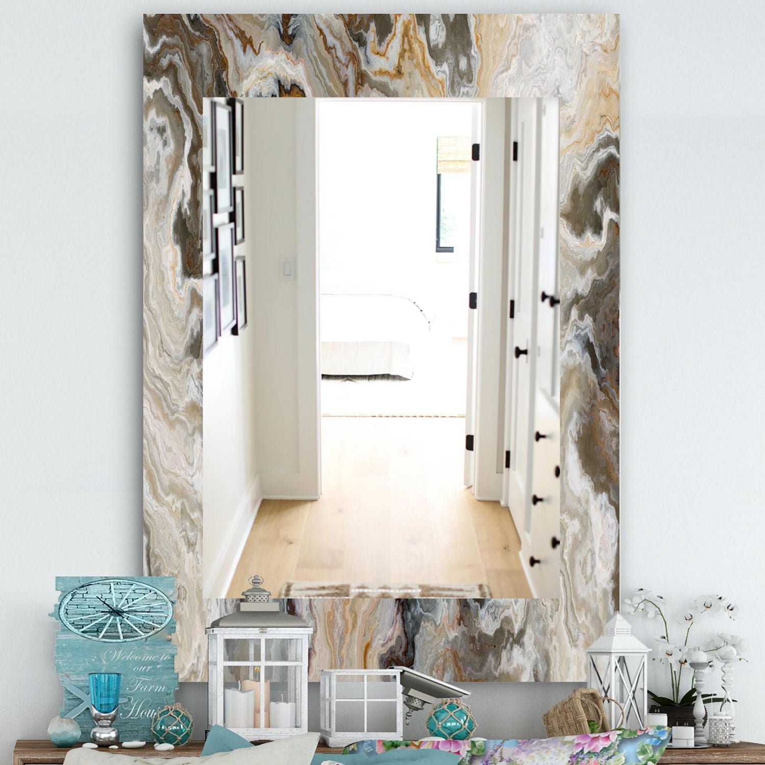 Designart 'Onyx Detail Composition' Mid-Century Mirror - Wall Mirror - 24x36