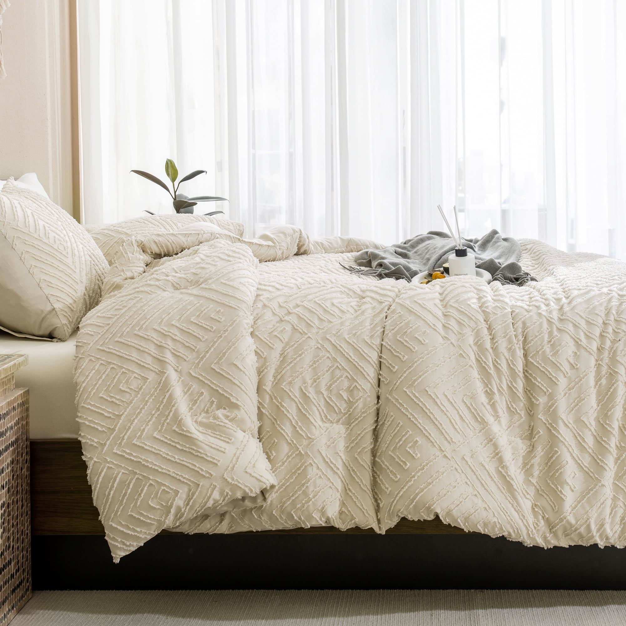 ANGENIA King Size Comforter Sets Beige - 3 Pieces Cream Boho Bedding Comforter Set for King Bed - Soft Fluffy Tufted Textured All Season Bed Set for Women Men