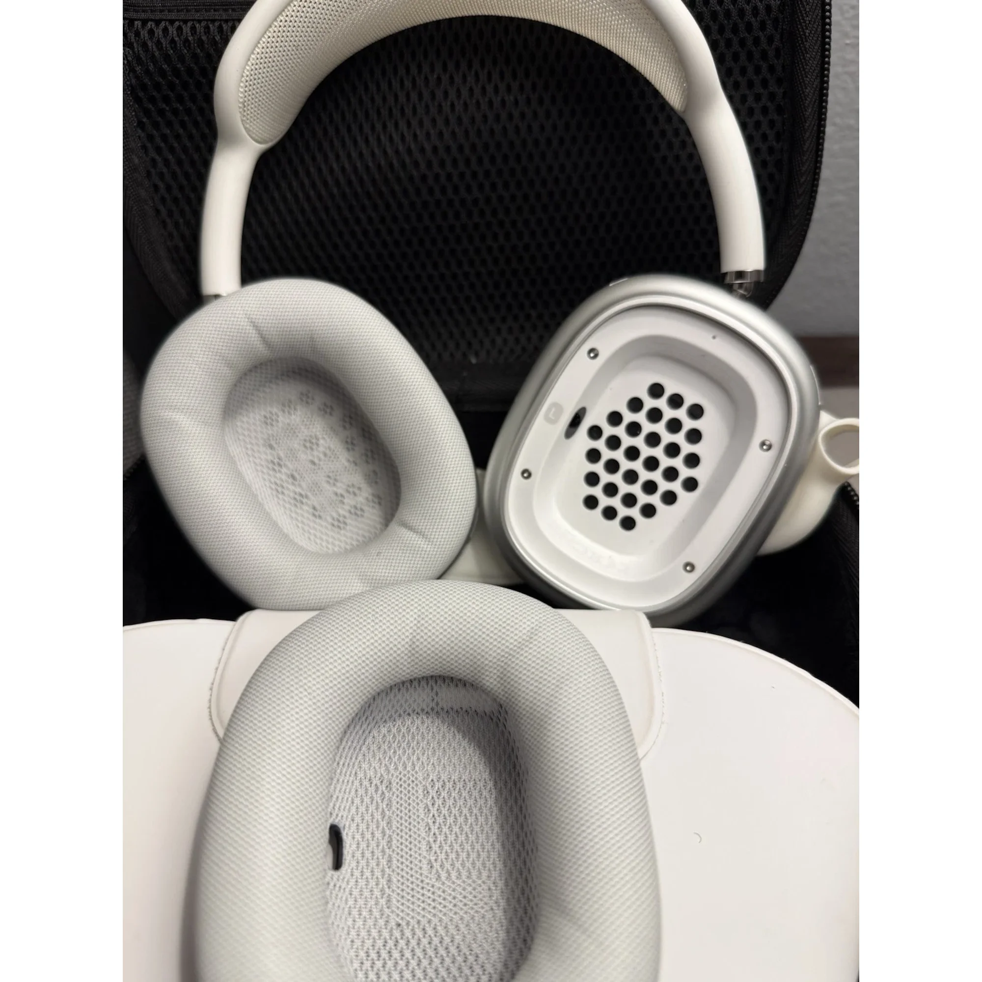 A-p-p-l-e AirPods Max Silver - Walmart.ca