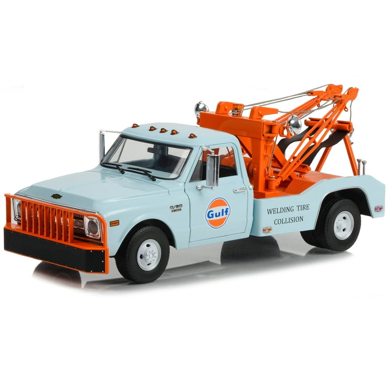 Greenlight 1/18 1969 Chevrolet C-30 Dually Wrecker Tow Truck Gulf Oil GLT13624 Greenlight 1/18 1969 Chevrolet C-30 Dually Wrecker Tow Truck Gulf Oil GLT13624
