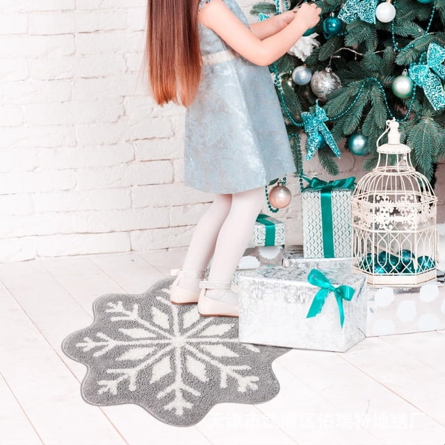 LSLJS Christmas Decorations Gray Christmas Decor Snowflake Bathroom Rug Gray Snowflake Welcome Mat Non Slip Round Shaped Washable Bathtub Rug Bathroom Tub Kitchen Rug Decoration, Gift for Women/Men