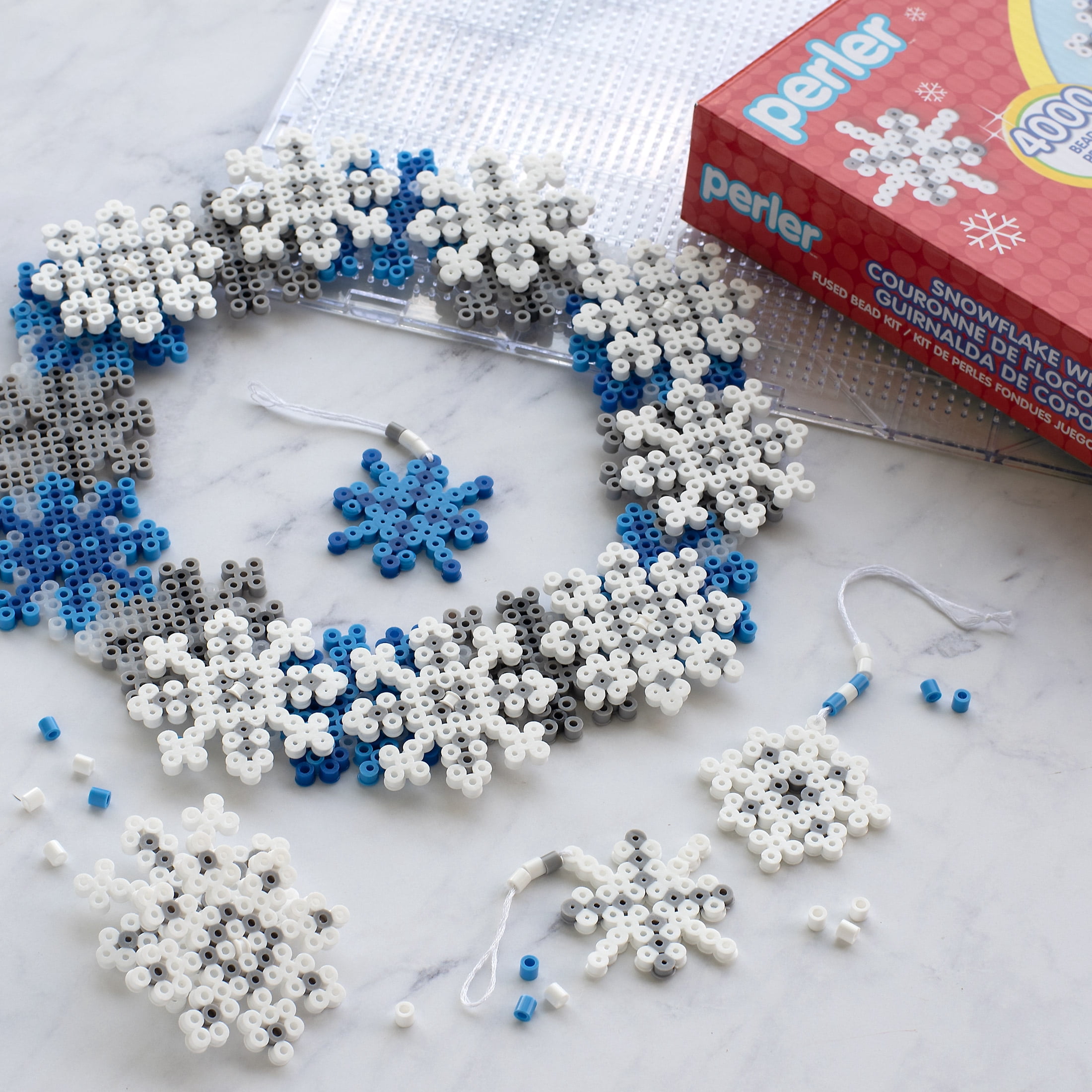 Perler 3D Snowflake Wreath Fused Bead Kit, Ages 6 and up, 4004 Pieces