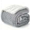 thumbnail image 1 of Manta polar Sherpa Gracelife, 150 x 200 cm, gris claro, 1 of 9