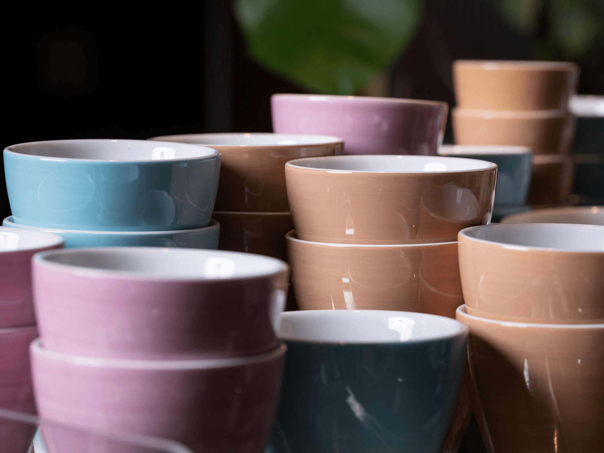 Club House Volcano Espresso Cup 90 ml – Oblique-Rim Aroma Cup, Hand-Painted Porcelain, Glossy Top / Matte Base, Dishwasher & Microwave Safe