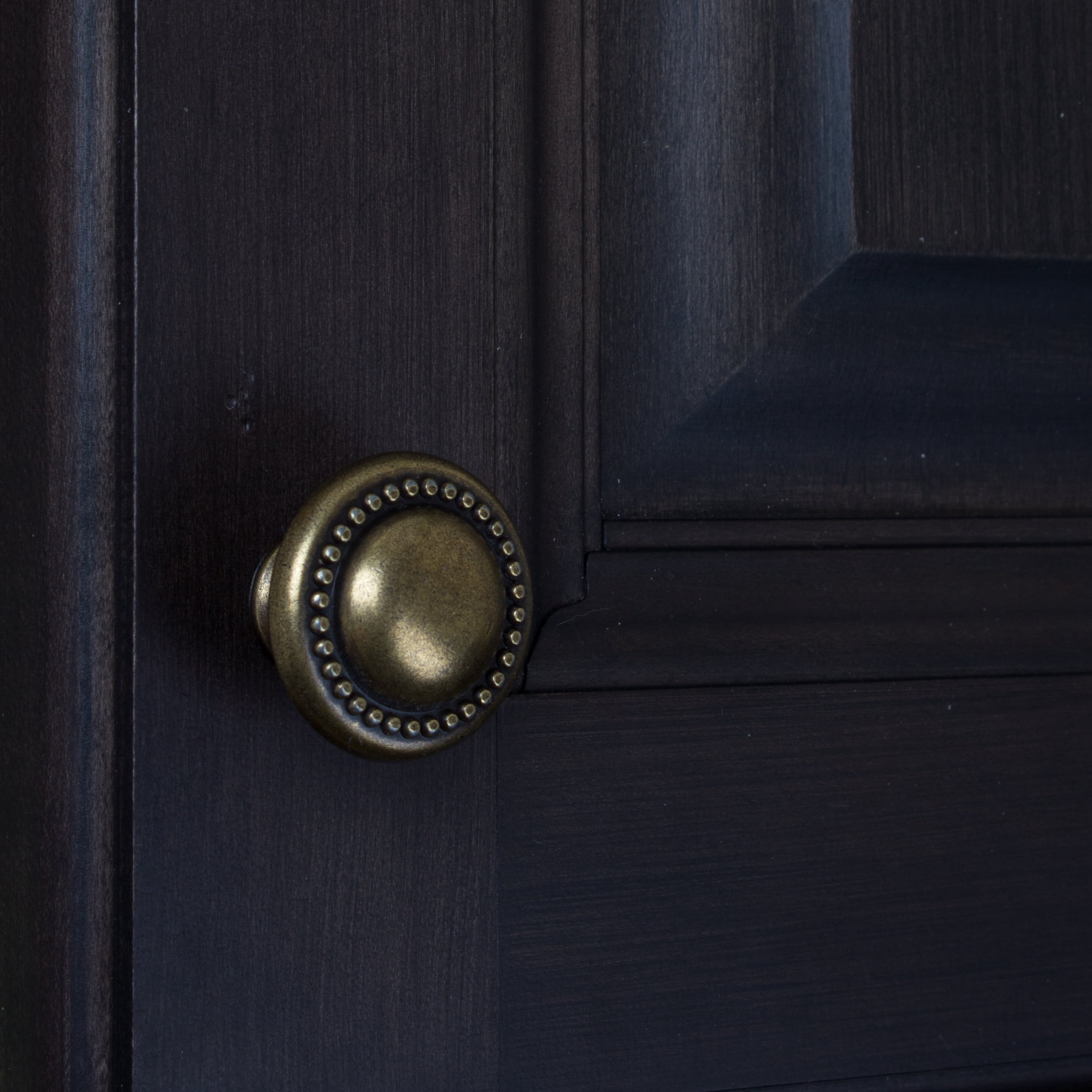 GlideRite 1.25 in. Round Beaded Cabinet Knobs, Antique Brass, Pack of 10