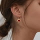 thumbnail image 5 of Vino Pendientes Corazón Rojo Temperamento Internet Personalidad Pendientes Retro Peach Corazón Versátil, 5 of 8