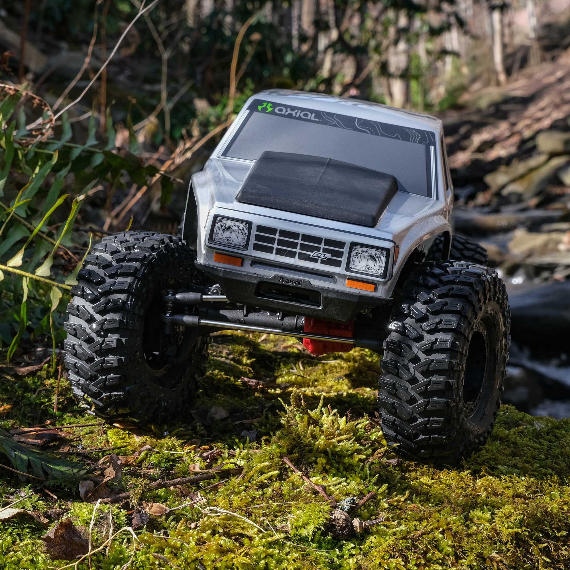 Axial 1/10 SCX10 III Coyote 4X4 RTR Brushed Rock Crawler Silver AXI-2036T1