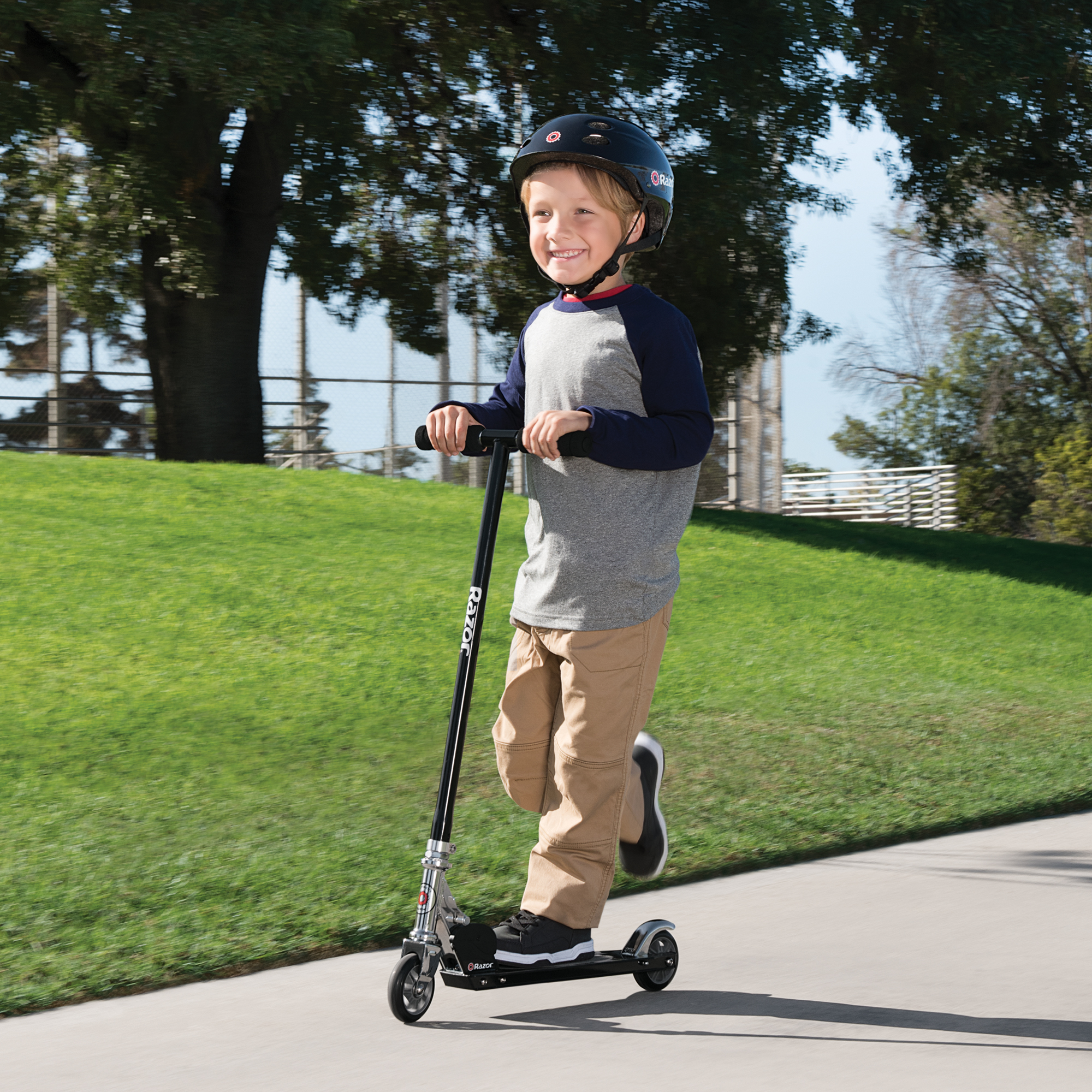Razor S Folding Kick Scooter - Black, for Kids Ages 5+ and up to 110 lb - image 3 of 9