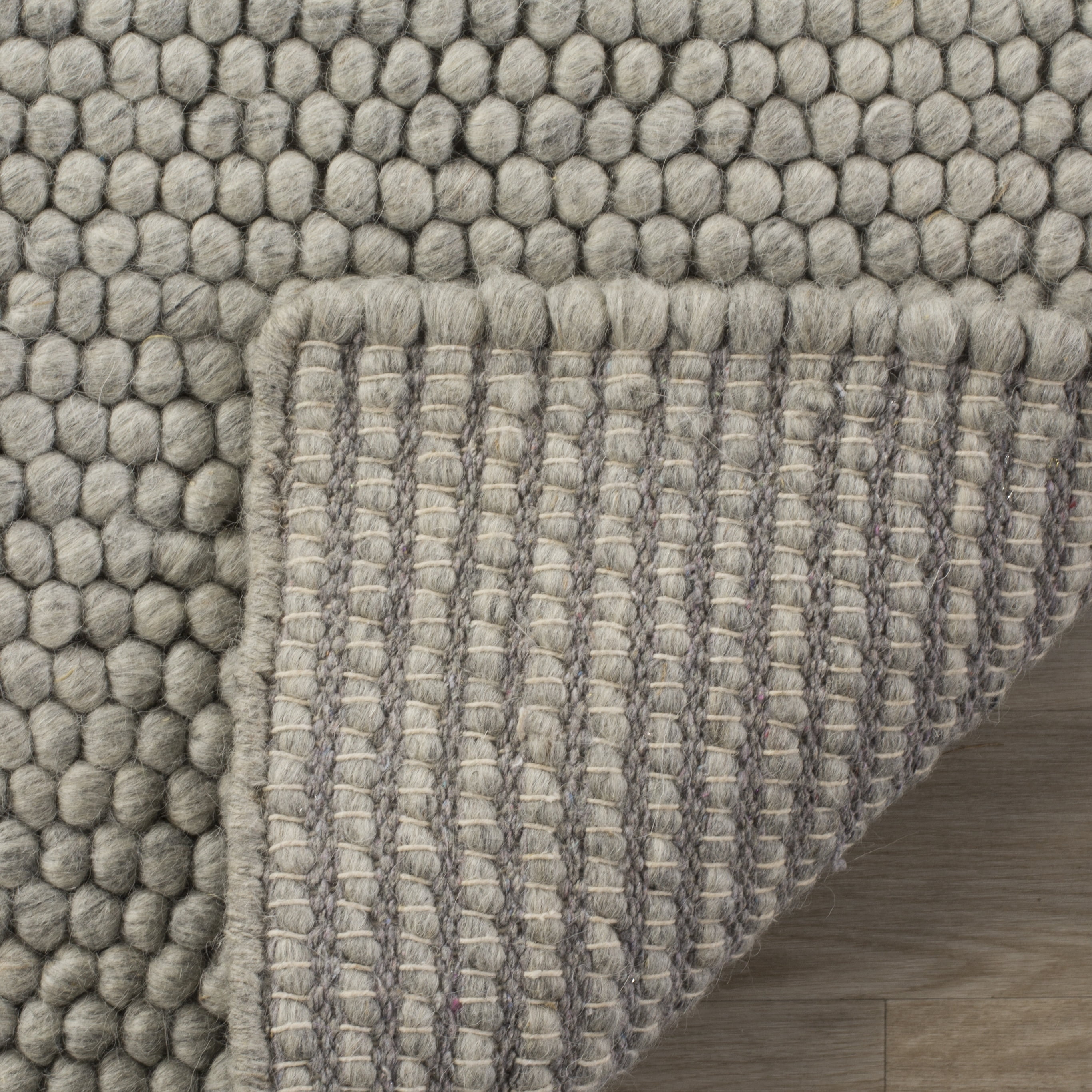 SAFAVIEH Natura Feride Solid Braided Wool Area Rug, Silver, 8' x 10' - Large - Scandinavian Design, Silver, Handmade Wool Blend, Ideal for Living Room, Bedroom, Dining Space