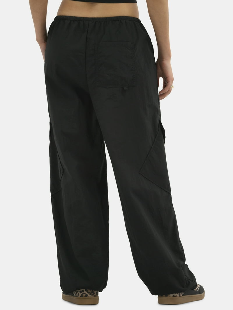 No Boundaries Women's Relaxed Cargo Parachute Pants, Lightweight