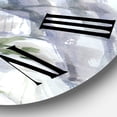 thumbnail image 3 of Designart 1 in Quartz Traditional Wall Clock, 3 of 5