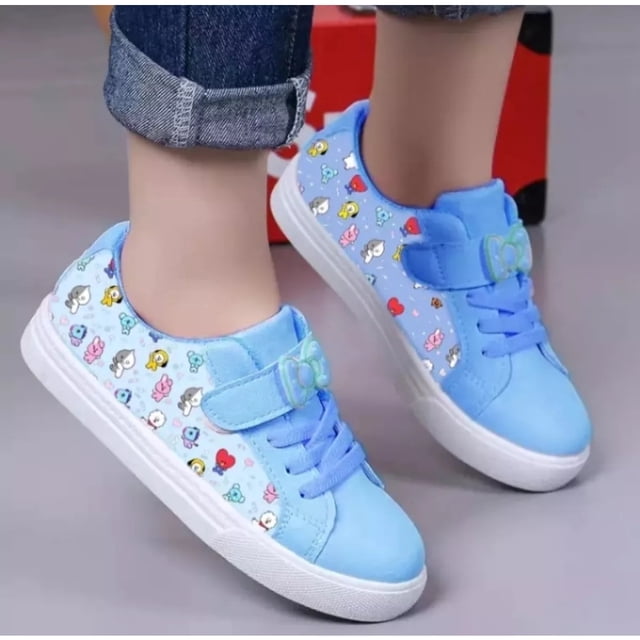 Lo último y lo último y BTS Army Karaker Motif Sneakers para niñas
