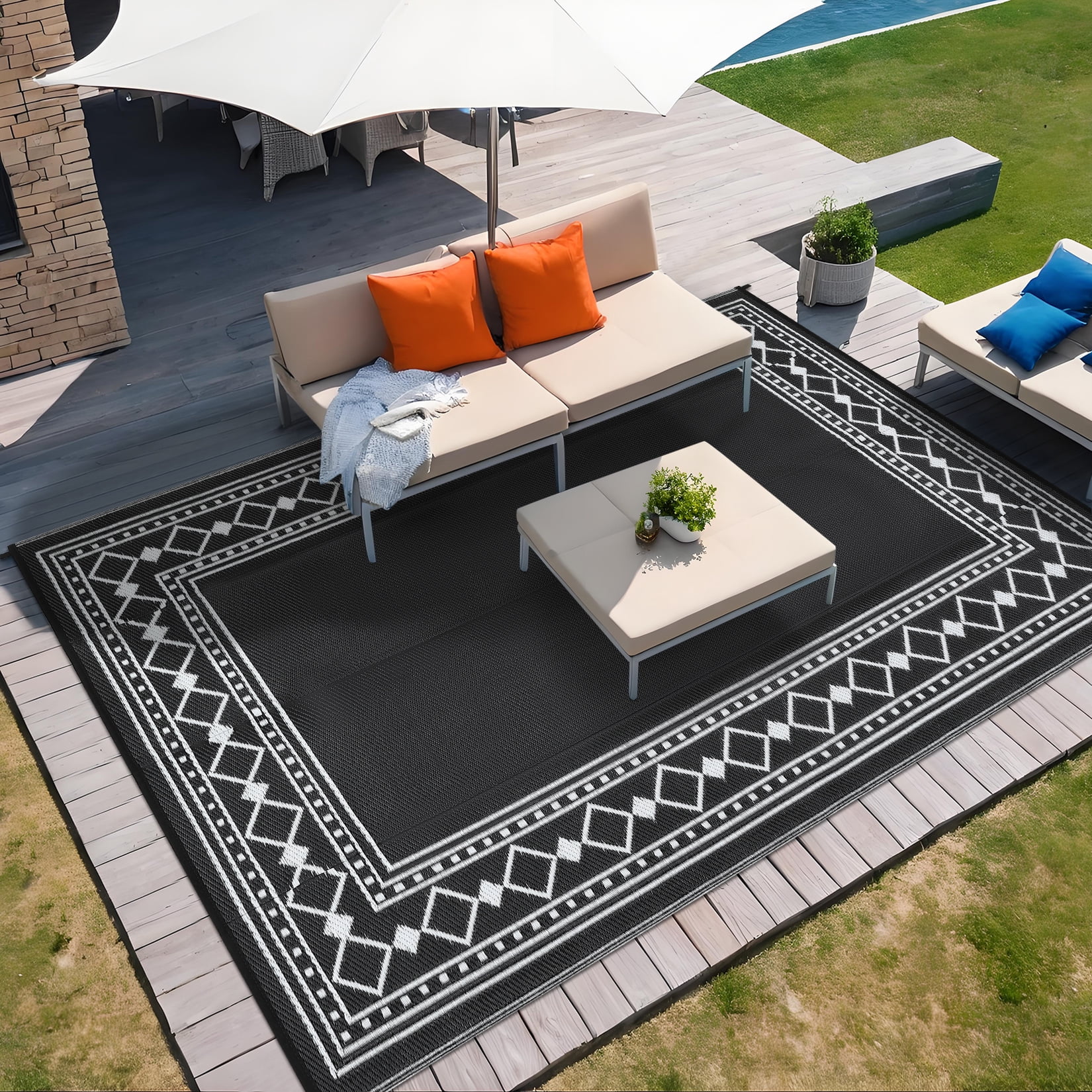 HOMERRY Geometric Border Outdoor Rug Straw Plastic Area Rug for Balcony Pool RV Waterproof Reversible Carpet, Black/White, 9'x 18'