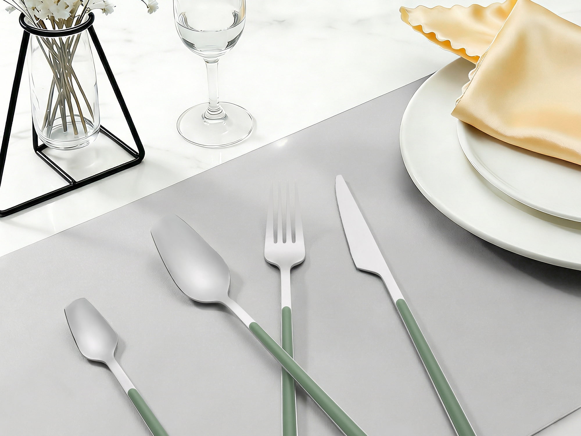 Unique Bargains 4 Piece Stainless Steel Flatware Set with Knife Spoon Fork Green 4