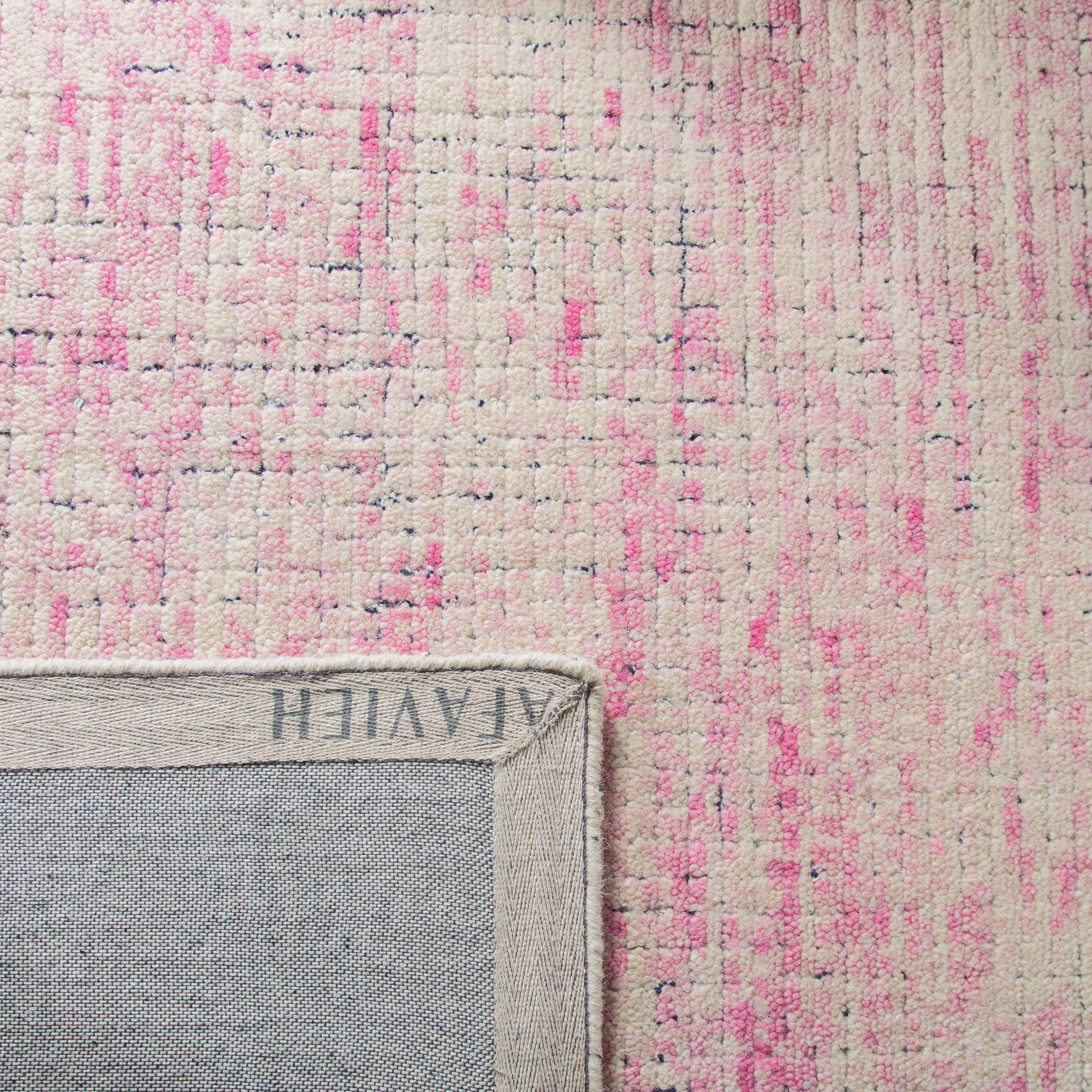 SAFAVIEH Abstract Devyn Geometric Wool Area Rug, Ivory/Pink, 6' x 6' Square