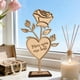 thumbnail image 5 of Decoración de la mesa familiar de figuras de madera, adorno artesanal para comedor, regalo personalizado para el Día de la Madre, escultura de madera maciza natural para guardar en recuerdo, 5 of 6