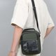 thumbnail image 5 of Bolso de hombro camuflado de moda, gran capacidad, impermeable, multi-bolsillo, de estilo casual para cruzar, militar verde, 5 of 6