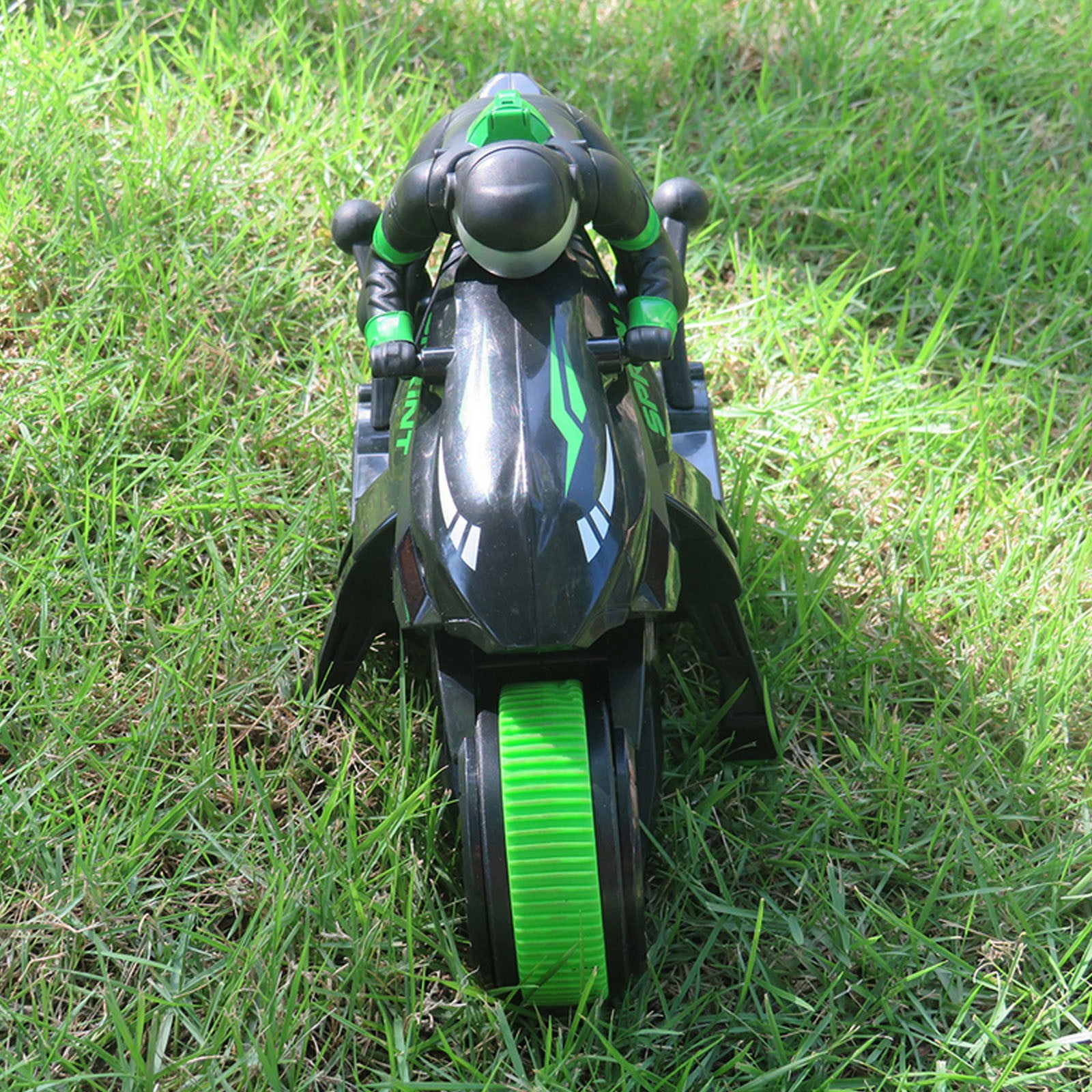 Meggemo Gift Remote Control Stunt Motorcycle - High-Speed Drift & Spinning RC Racing Car, Dynamic Outdoor & Home Play, Exciting Leisure Gift